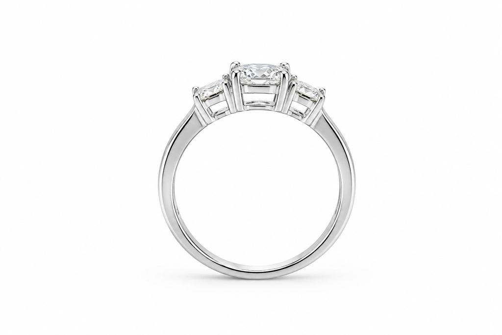 Bague Trilogie Paulina – 1 Carat centrale - Éclat Intemporel